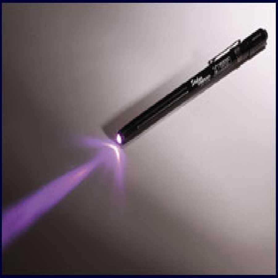 Stylus(R) UV LED Flashlight - Black