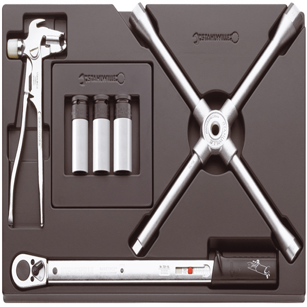ES 721/15/3/2 - Tools for Wheel Assembly
