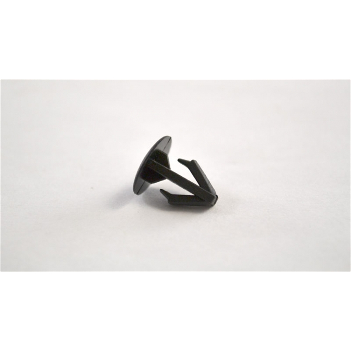 Black Nylon Hood Insulation Retainer 6" (Bag 100)