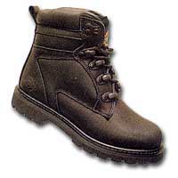 Black Boot - Size 7.5