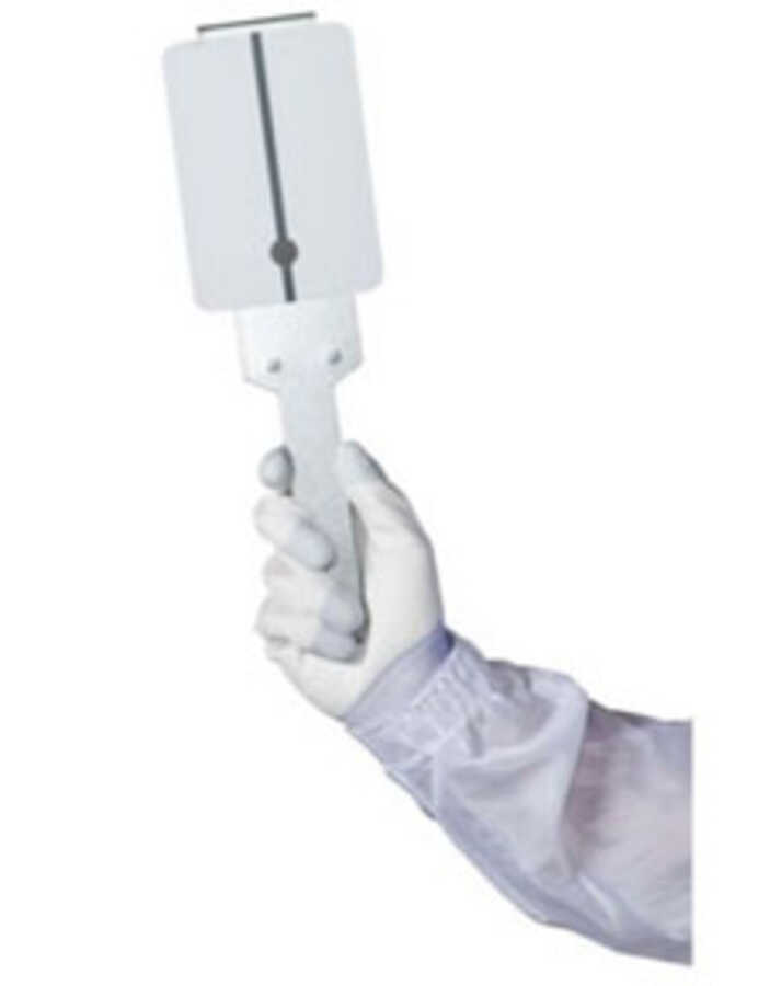 MAGNETIC SPRAY CARD HOLDER