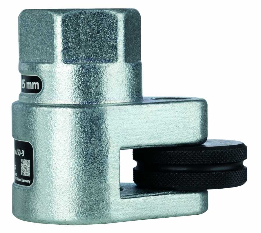 Stud pullers with internal serration