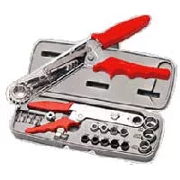 Reversible Ratcheting Squeeze Wrench Kit